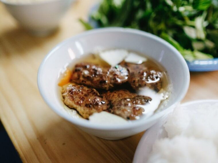 hanoi-street-food-experience-with-5-food-stops