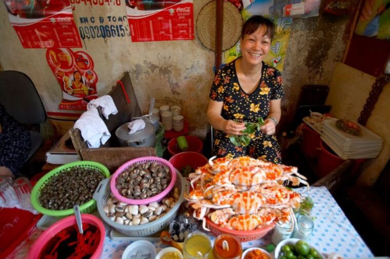 hanoi-street-food-experience-with-5-food-stops