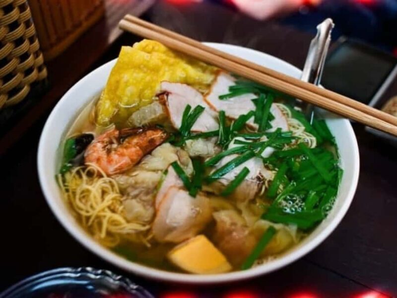 Hanoi: Street Food with Old Quarter Walking Tour Small Group - Practical Tips for Your Hanoi Food Tour