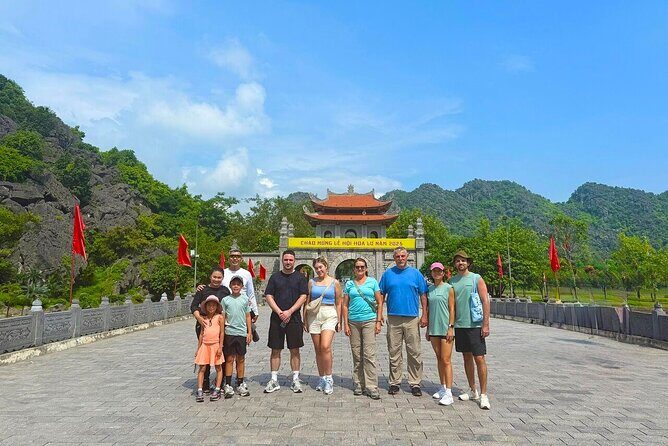 Hanoi to Ninh Binh: Deluxe Day Tour Discover Hoa Lu, Tam Coc - Key Points