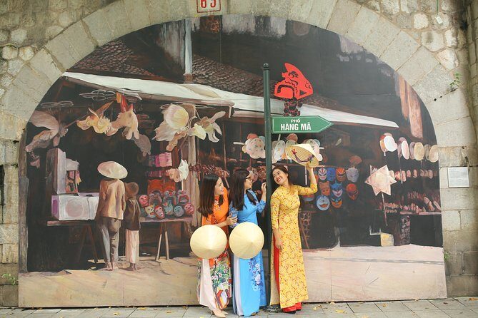 Hanoi: Tradditional Ao Dai & Non La Rental - The Authenticity and Cultural Significance