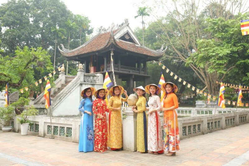 Hanoi: Traditional Ao Dai Dress and Non La Hat Rental - The Sum Up