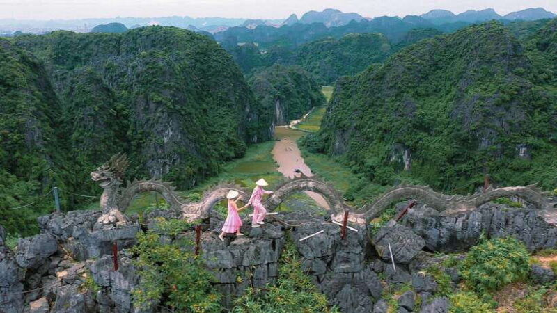 hanoi-trang-an-hoa-lu-and-mua-cave-1-day-trip-with-lunch