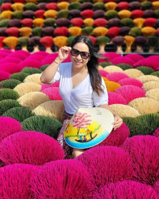 Hanoi Uoc Le Ancient Village or Incense Village, Hat Village - Visiting Incense Village & Hat Village: Art, Aroma, and Color