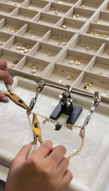 Hanoi: Vietnam gold-plated jewel assemble workshop - The Itinerary and Experience Breakdown