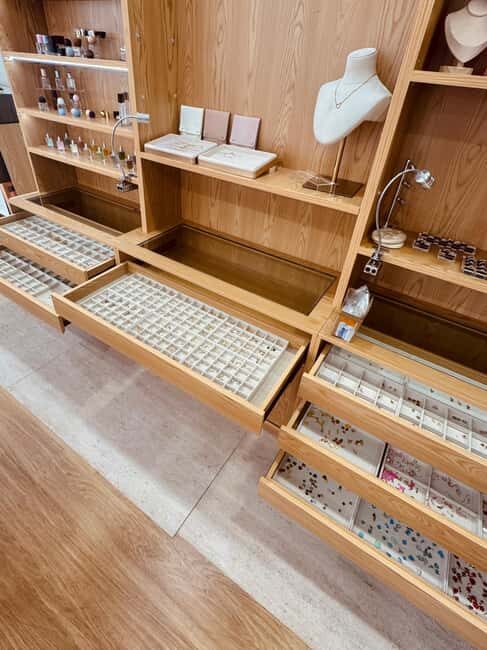 Hanoi: Vietnam gold-plated jewel assemble workshop - Why This Experience Offers Good Value