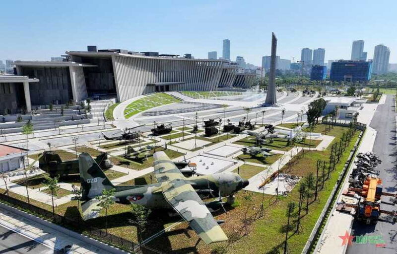 hanoi-vietnam-military-history-museum-landmarks-tour
