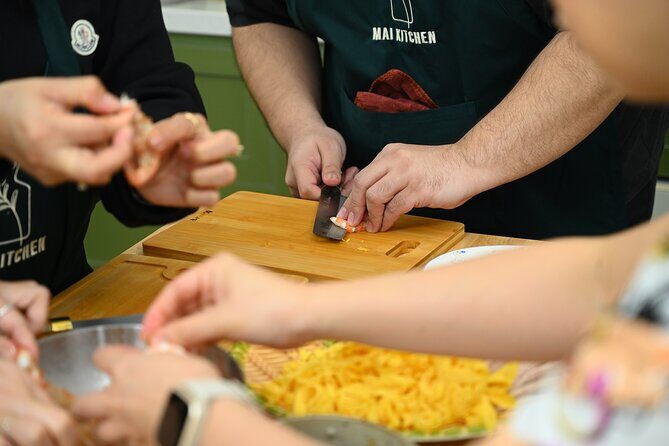 Hanoi Vietnamese Home Cooking Class in Private Villa - The Venue: Cozy Private Villa & Garden Café