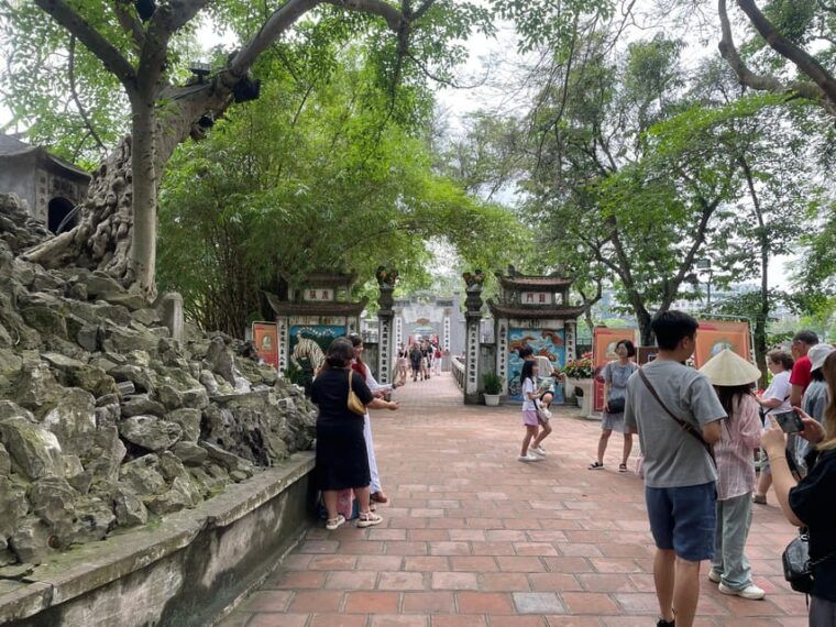 hanoi-walking-street-tour