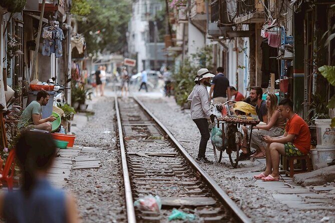 Hanoi Walking Tour Discover Hidden Gems and Train Street - An In-Depth Look at the Hanoi Walking Tour