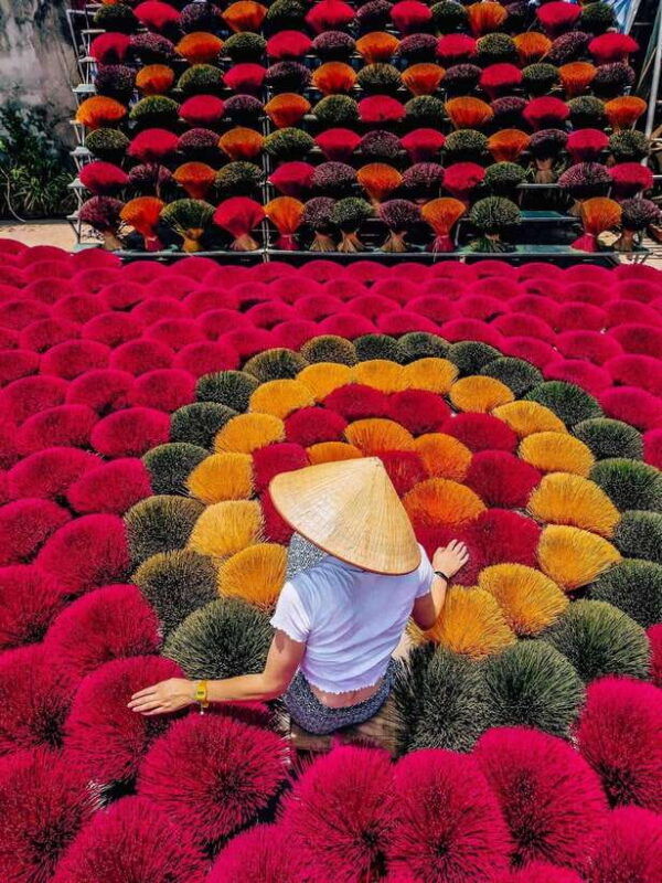 hanoiprivate-tour-quang-phu-cau-and-perfume-pagoda