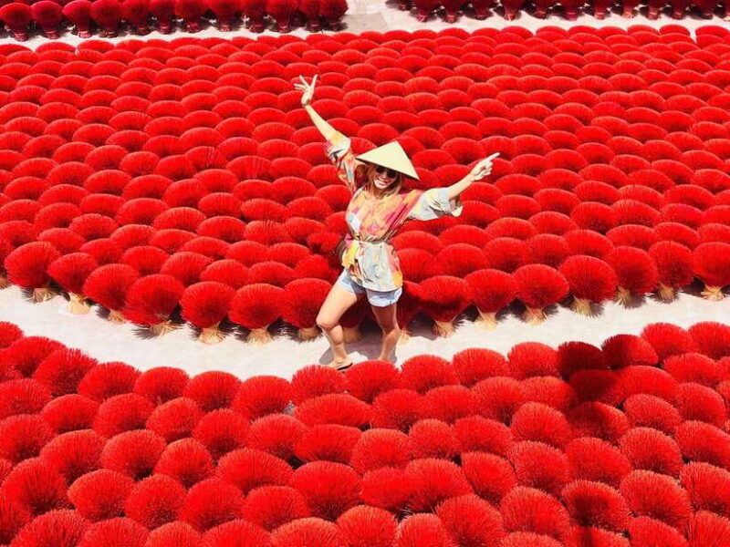 hanois-destination-incense-hat-making-lacquer-villages