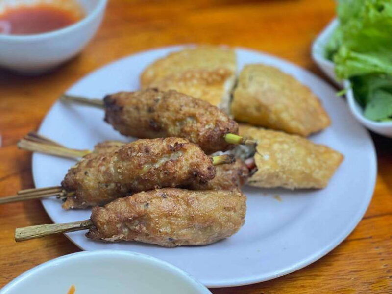 hanois-food-tour-paired-with-water-puppet-show