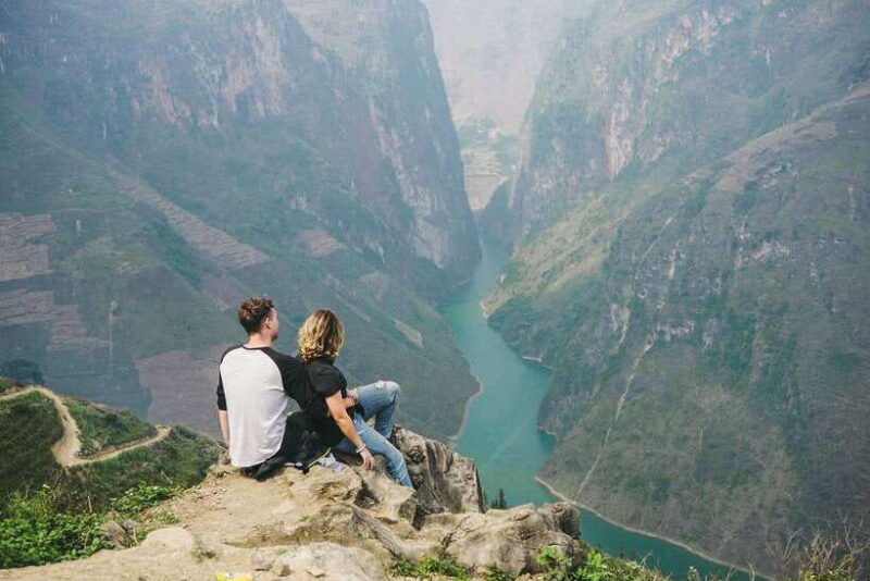 Hanoi:The Loop Tour in Ha Giang 3 days with local easy rider - Key Points