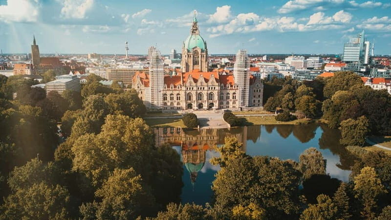 Hanover: Guided running/jogging tour with insider tip guarantee - A Unique Blend of Fitness and Exploration