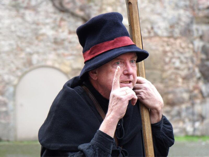 hanover-night-tour-with-night-watchman-melchior