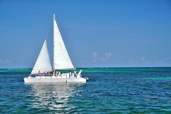 happy-hour-sailing-cruise-from-punta-cana