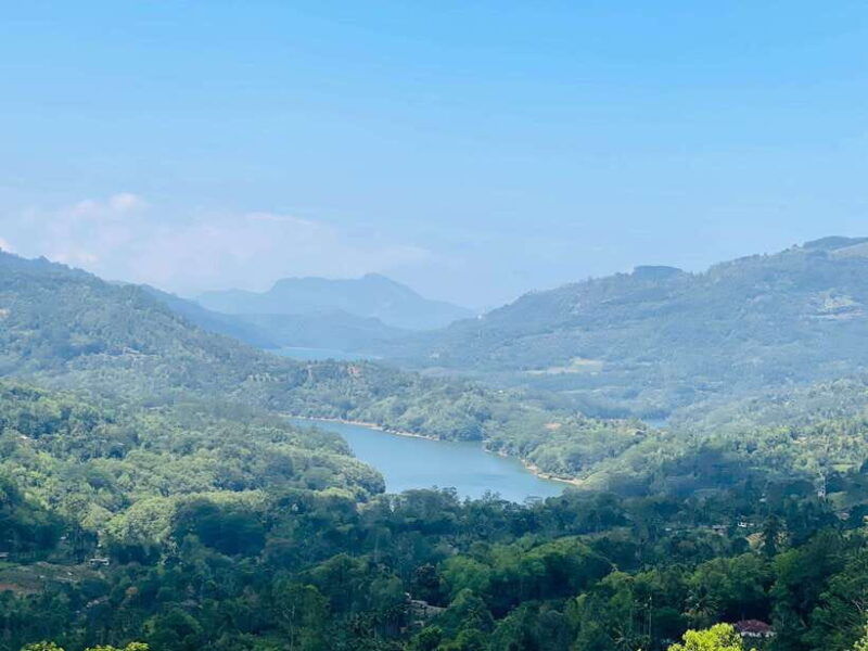 happy-tour-in-sri-lanka