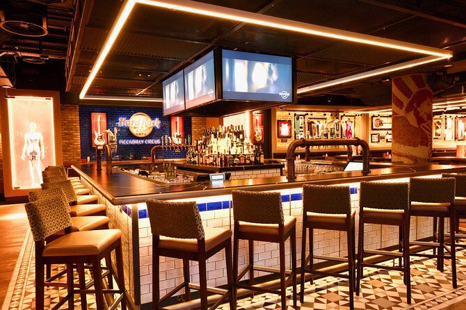 Hard Rock Cafe Piccadilly Circus with Set Menu for Lunch or Dinner - Who Should Book This Experience?