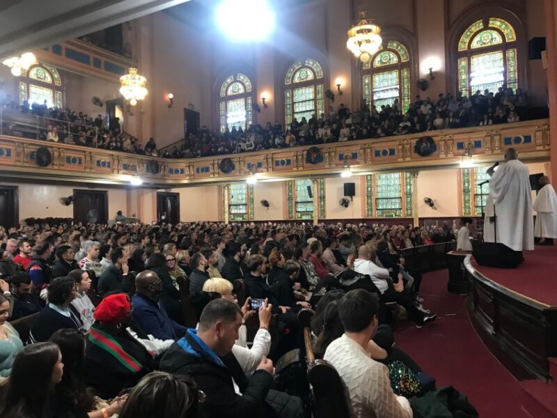 Harlem Gospel Holiday Celebration Concert - The Performance: Authenticity and Energy