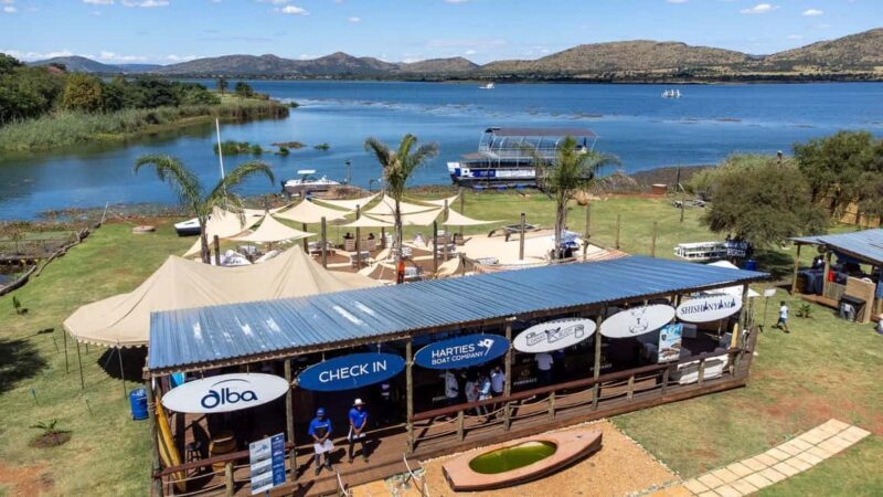 Hartbeespoort Dam: 1 Hour Cruise & Sunday Buffet Lunch - Key Points