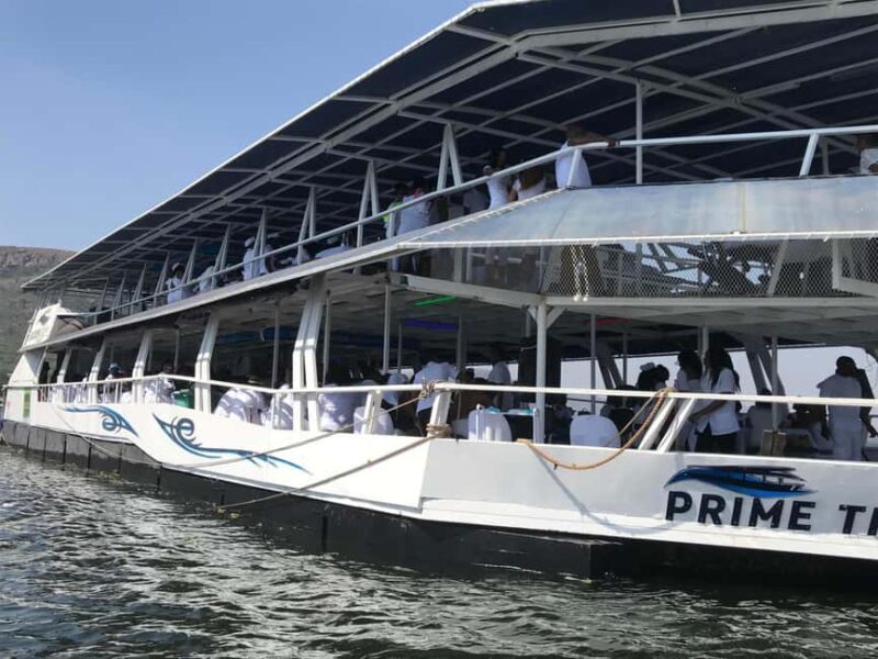 Hartbeespoort: Dam Cruise with Snacks and Drinks - An In-Depth Look at the Hartbeespoort Dam Cruise