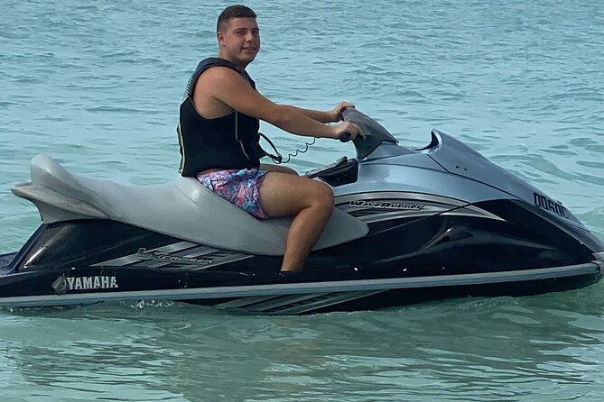 haulover-sandbar-in-bal-harbor-jet-ski-rental