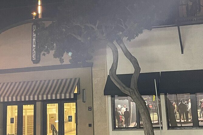 Haunted Catalina Walking Ghost Tour - Guides and Atmosphere