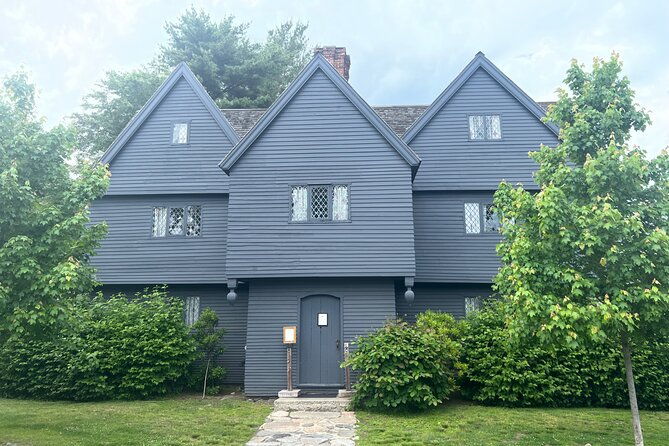 haunted-salem-ghost-tour
