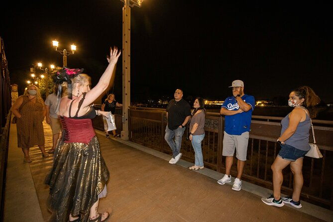 haunted-temecula-booze-and-boos-ghost-walking-tour