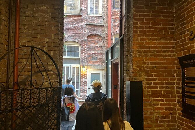 haunted-underground-shanghai-tunnel-tour-with-brewery-tastings