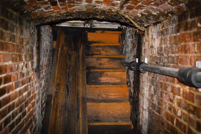 haunted-underground-shanghai-tunnel-tour-with-brewery-tastings