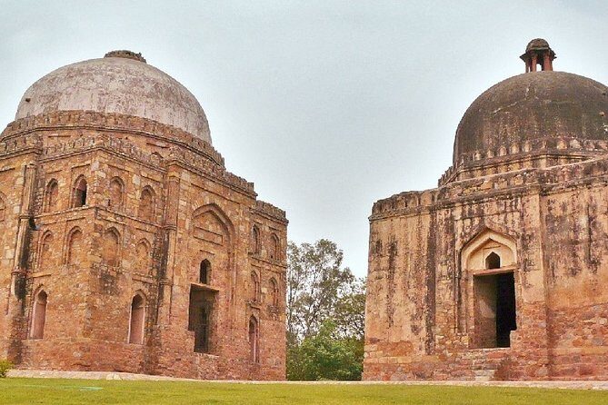 Hauz Khas Village - a Blend of Ancient and Modern Delhi - FAQ