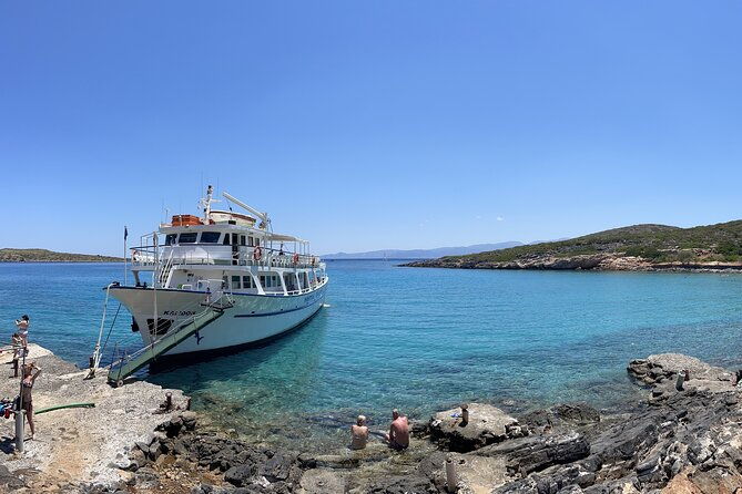 have-fun-cruising-agios-nikolaos-elounda-bay
