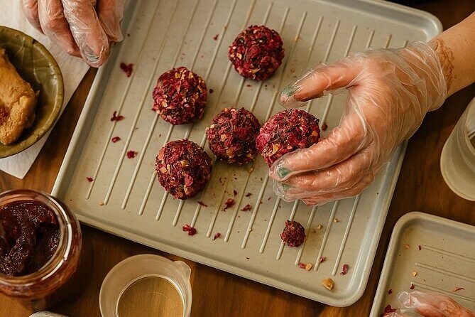 Hawa Mahal and Pink City Private Flower Tour in Jaipur - Cultural Significance of Flowers in Jaipur