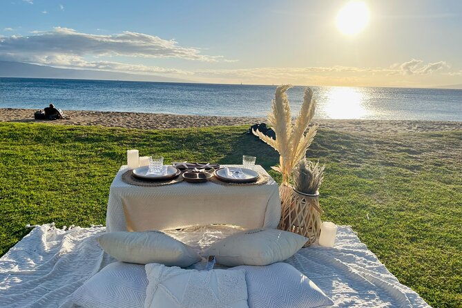 hawaii-beach-picnic-date