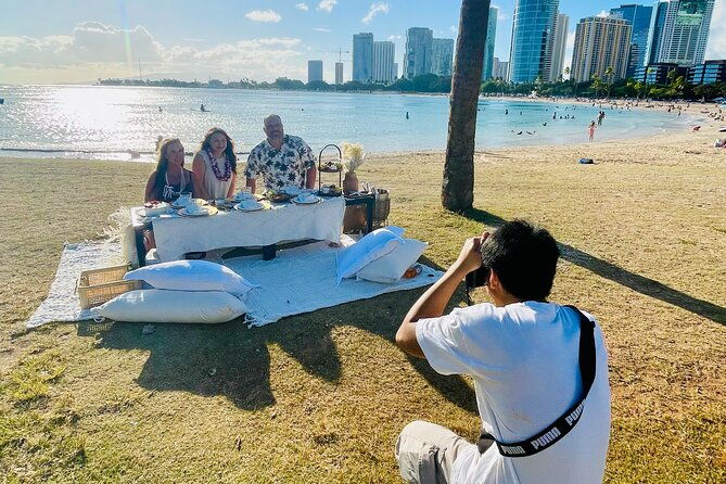 hawaii-beach-picnic-date