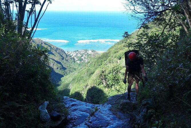 hawaii-oahu-canyon-rappel-hike-expedition-tour