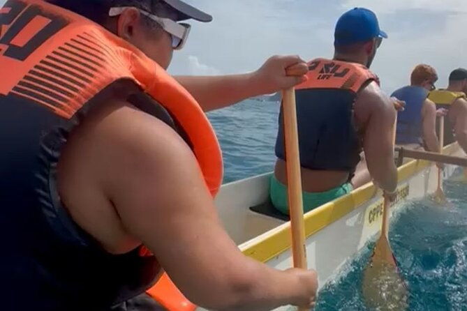 hawaiian-canoeing-in-noronha