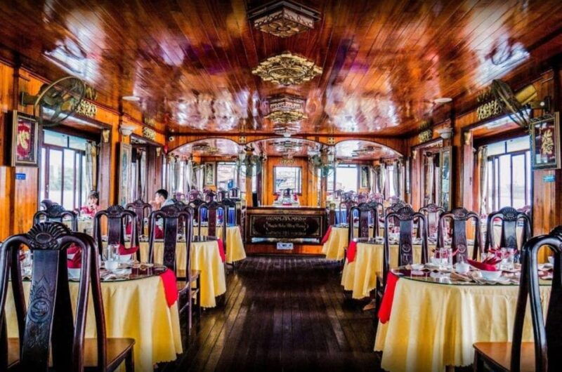hcm-saigon-river-buffet-dinner-cruise-with-private-table