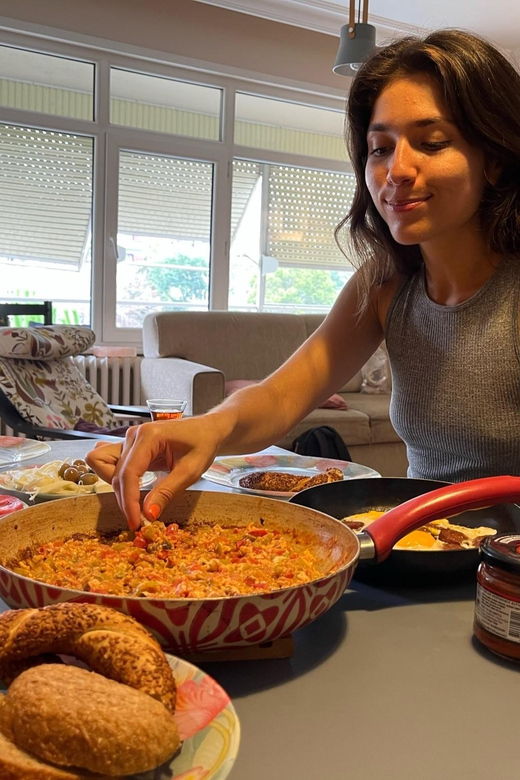 healthy-istanbul-morning-yoga-and-healthy-turkish-breakfast