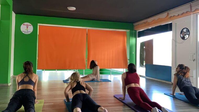 healthy-istanbul-morning-yoga-and-healthy-turkish-breakfast