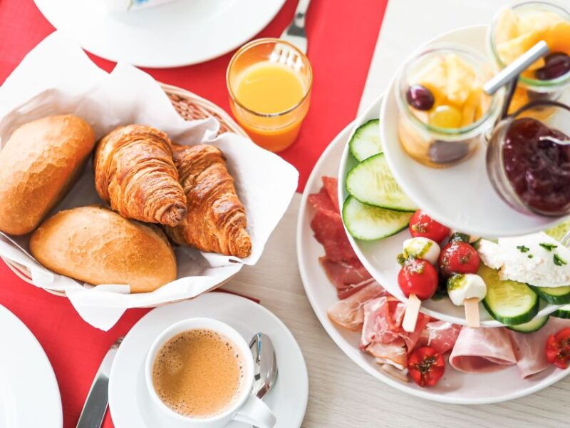 heidelberg-breakfast-boat-cruise