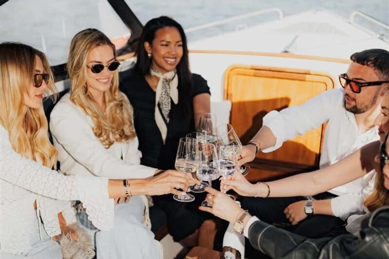 Heidelberg: Private boat trip with captain, 1.5 hours, up to 12 guests, from $40 per person - An Inside Look at the Heidelberg Private Boat Experience