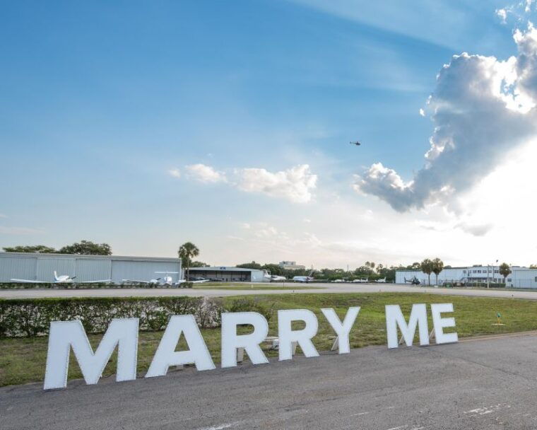 helicopter-everglades-hard-rock-guitar-beaches