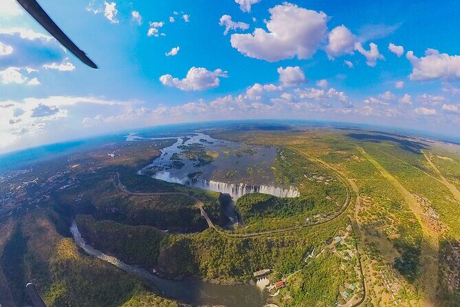 Helicopter Flight Experience Over Victoria Falls - An In-Depth Look at the Victoria Falls Helicopter Tour