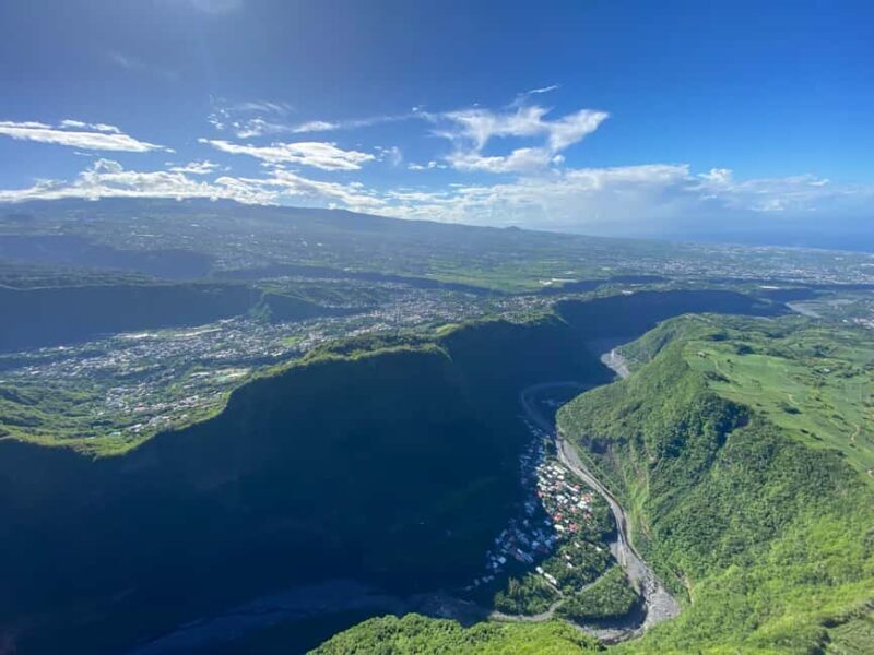 Helicopter flight from St Pierre over Réunion's 3 cirques - Real Traveler Insights