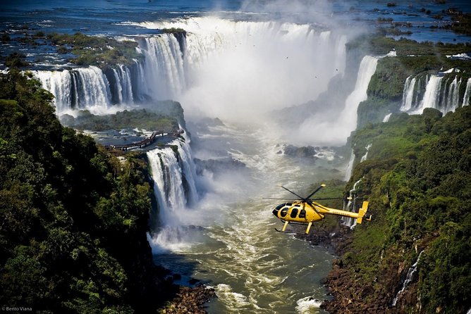 helicopter-flight-over-iguazu-falls