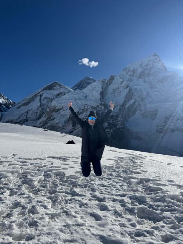 Helicopter Landing at Everest Base Camp, Kalapather - What Makes This Tour Special