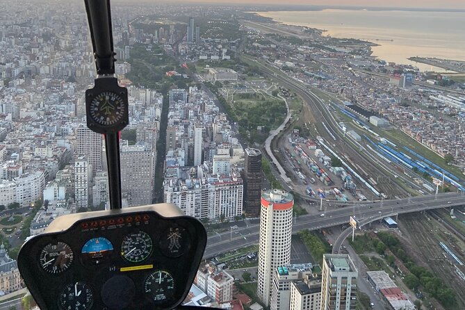 helitour-over-the-city-of-buenos-aires-and-lunch-in-the-delta